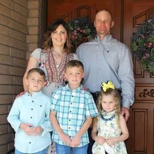 Meet your Posher, Jennifer